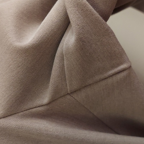 ANN TAYLOR FACTORY Beige Straight Leg Dress Pants - Picture 5 of 11